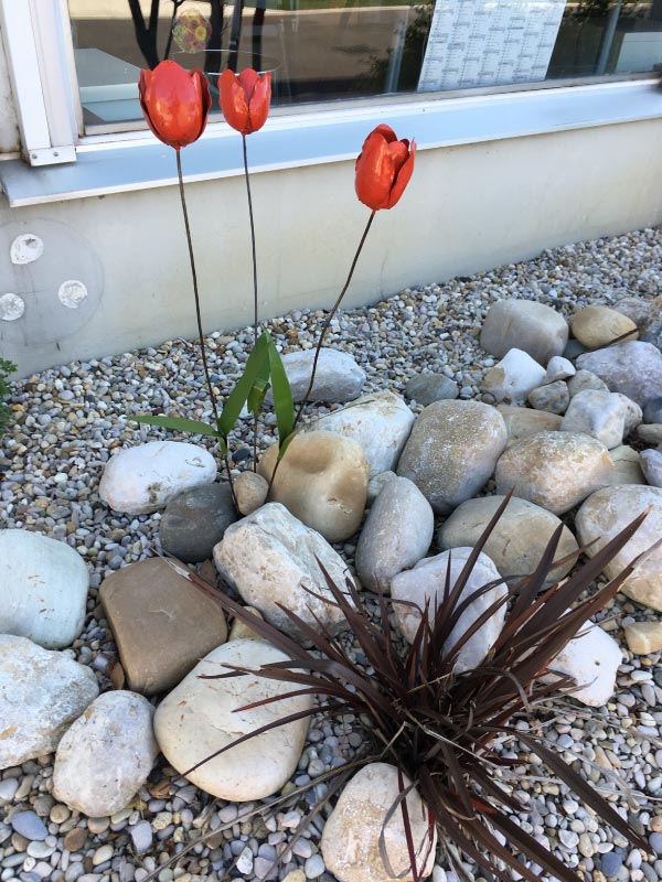 sculpture-acier-tulipes